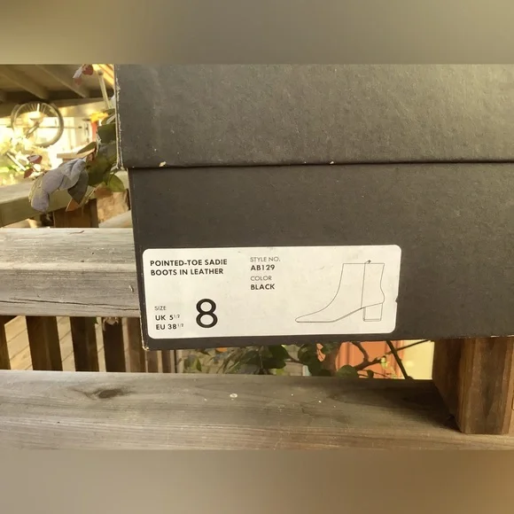 J.Crew, BLACK pointed toe Sadie boots 
Size 8 , - Picture 7 of 8